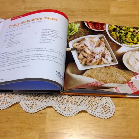 2010 Sam's Club Cookbook. Hardback - Picture 4 of 8
